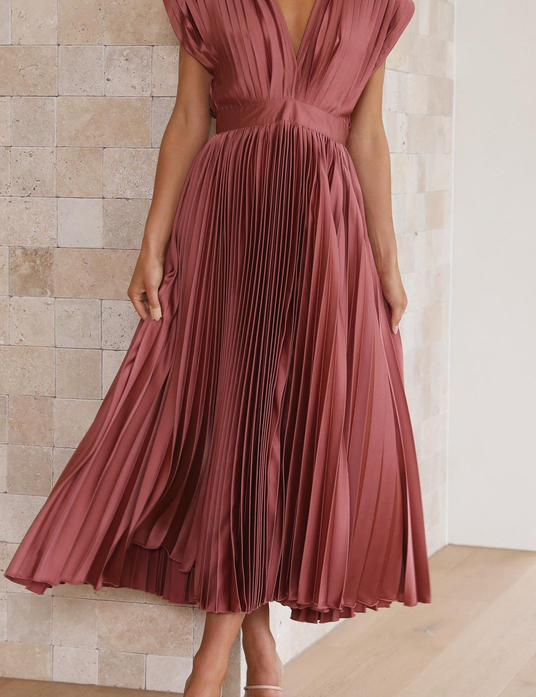 Women's Elegant Pleated Midi Dress V-Neck Wrap Flowing Wedding Guest Casual Evening Formal – Maria