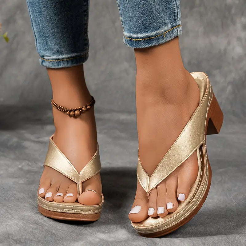 Women's Heeled Flip Flop Sandals Platform Thong Block Heel Summer Casual - Victrafia